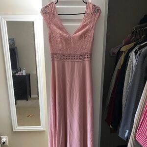 Floral lace zip back dress